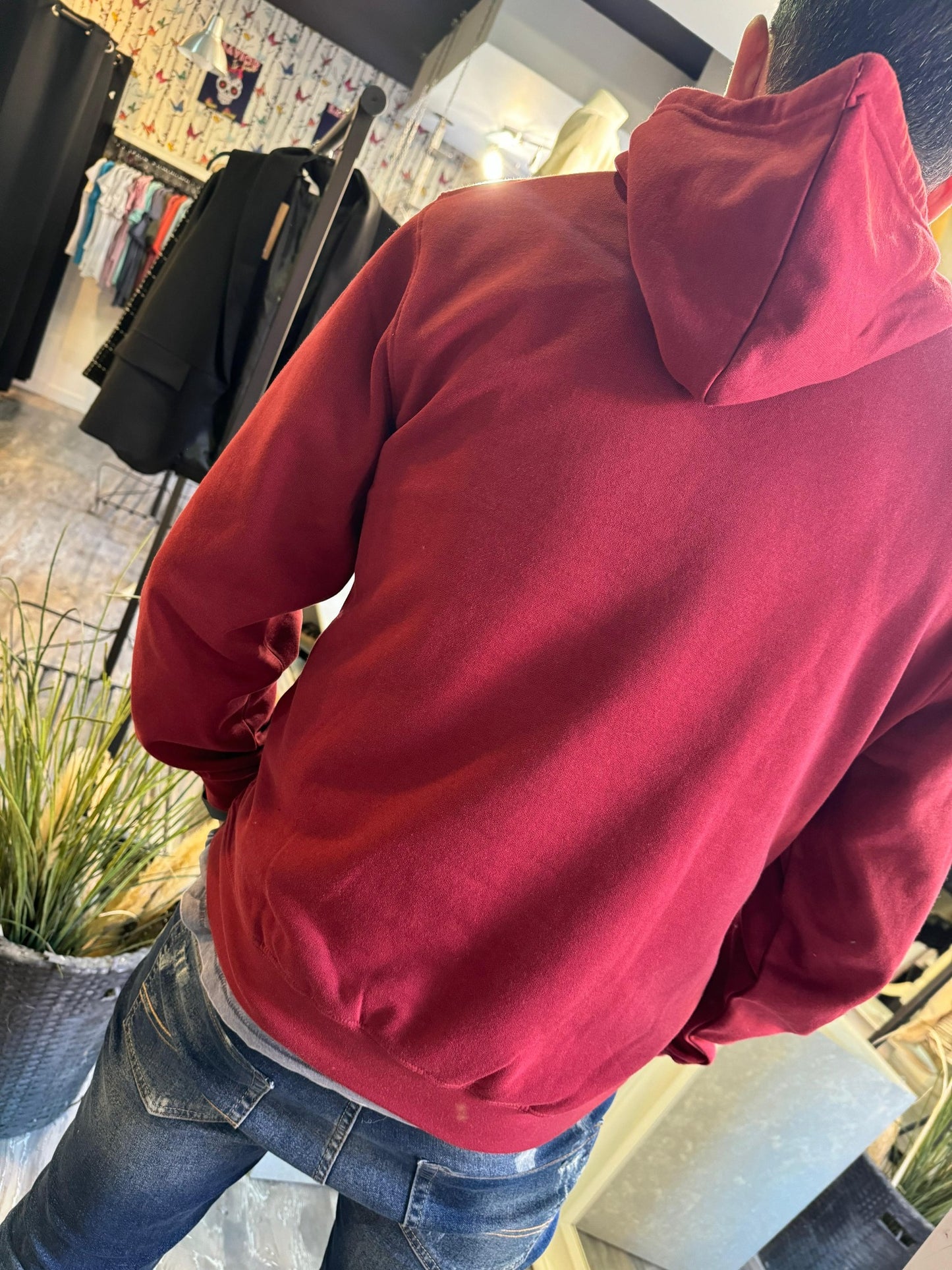 Sudadera Granate con Capucha 'S😎vior' - Estilo Urbano y Confort para Hombre | Savior.sf19